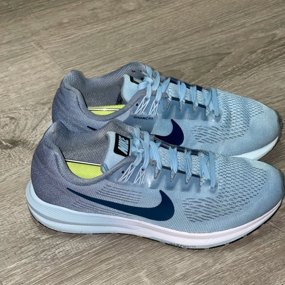 Nike air zoom structure 21